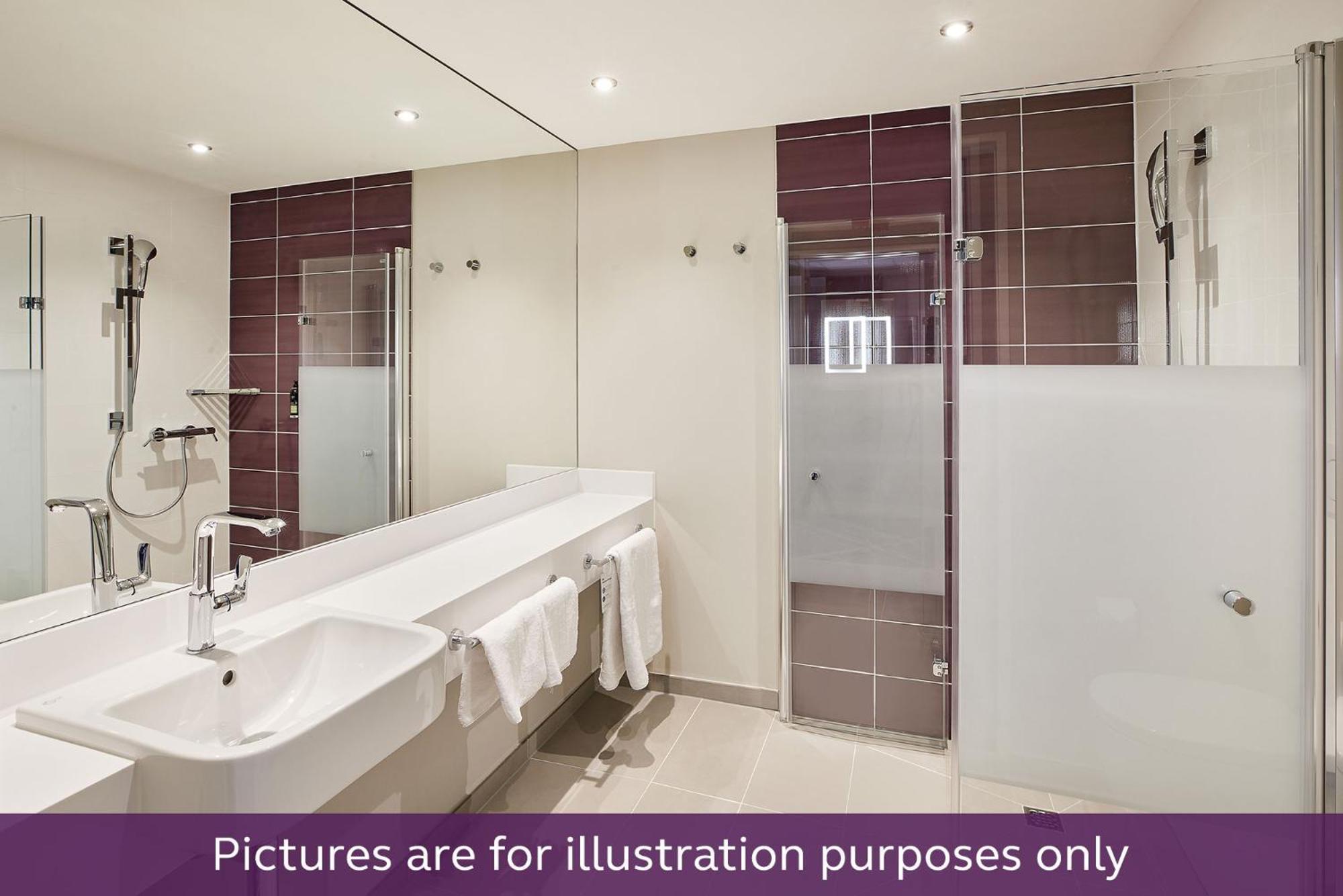 Premier Inn Hamburg City Klostertor エクステリア 写真