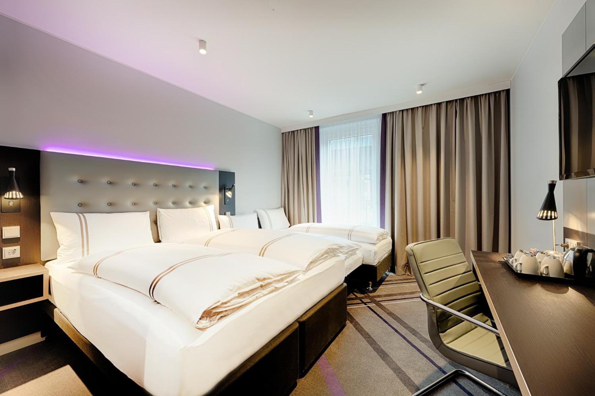 Premier Inn Hamburg City Klostertor エクステリア 写真