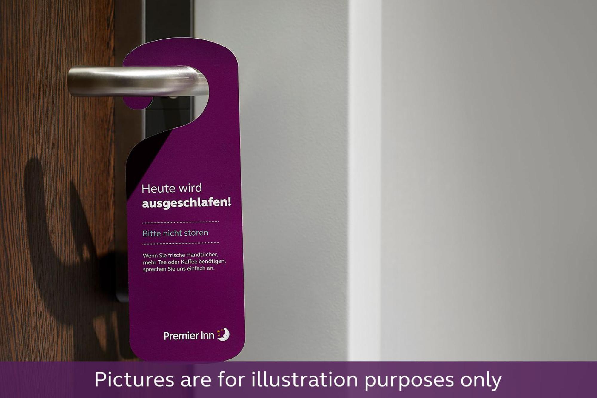 Premier Inn Hamburg City Klostertor エクステリア 写真